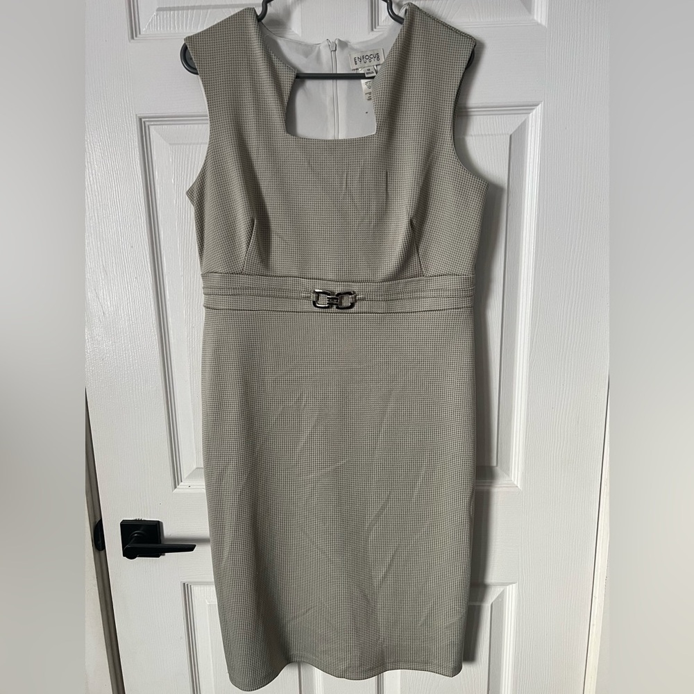 EN FOCUS STUDIO • sleeveless sheath midi dress retro vintage inspired 50s 60s